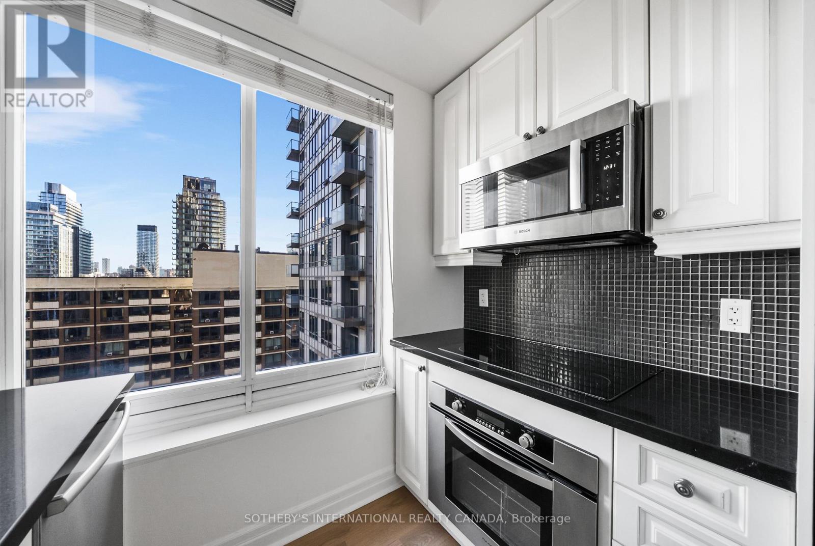 2006 - 35 Balmuto Street, Toronto, Ontario  M4Y 0A3 - Photo 15 - C12552690