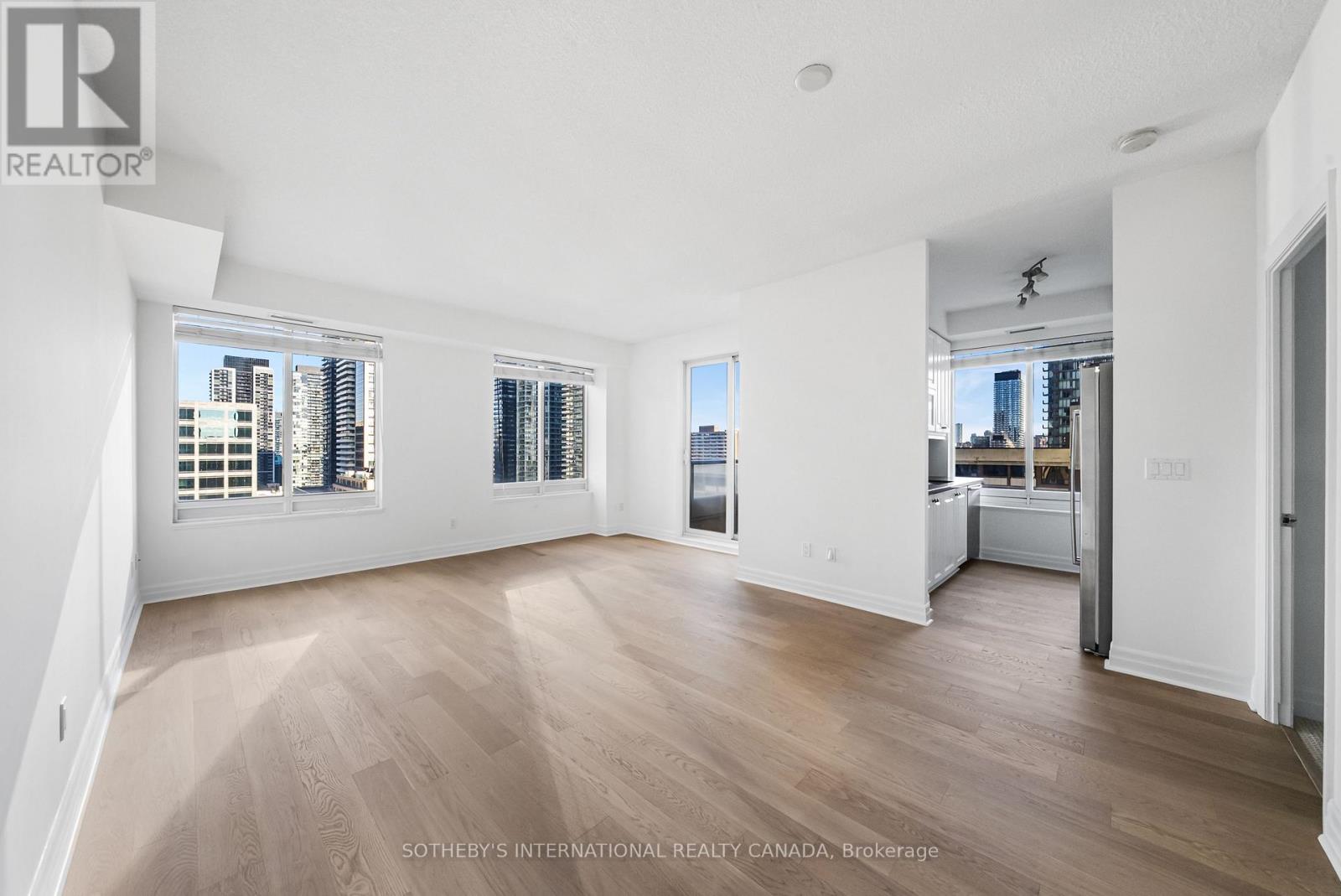 2006 - 35 Balmuto Street, Toronto, Ontario  M4Y 0A3 - Photo 4 - C12552690