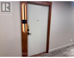 2704 - 327 KING STREET W, Toronto, Ontario