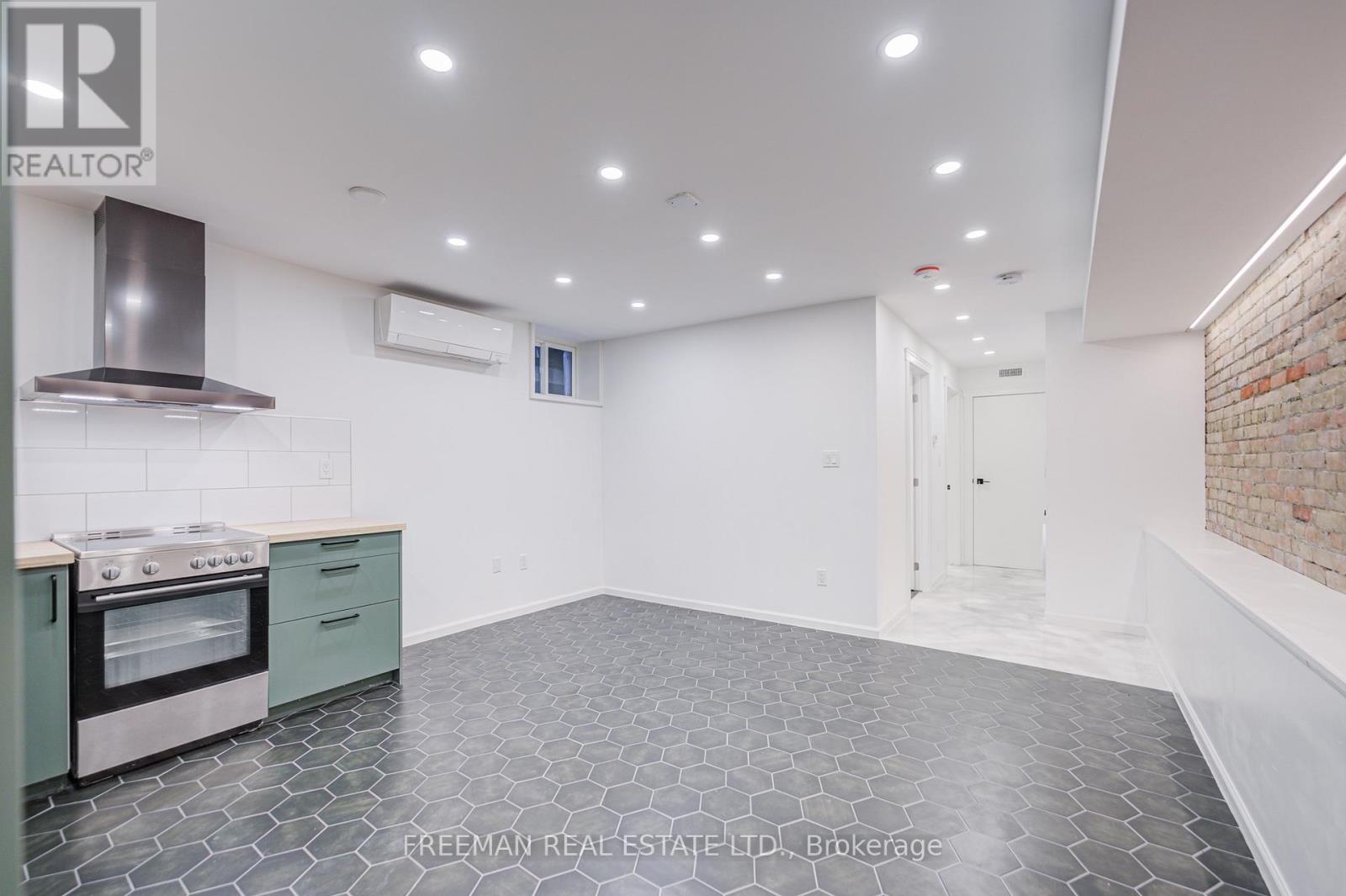 Bsmt - 470 Grace Street, Toronto, Ontario  M6G 3A9 - Photo 21 - C12552718