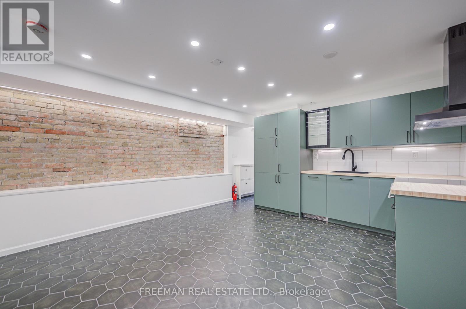 Bsmt - 470 Grace Street, Toronto, Ontario  M6G 3A9 - Photo 29 - C12552718