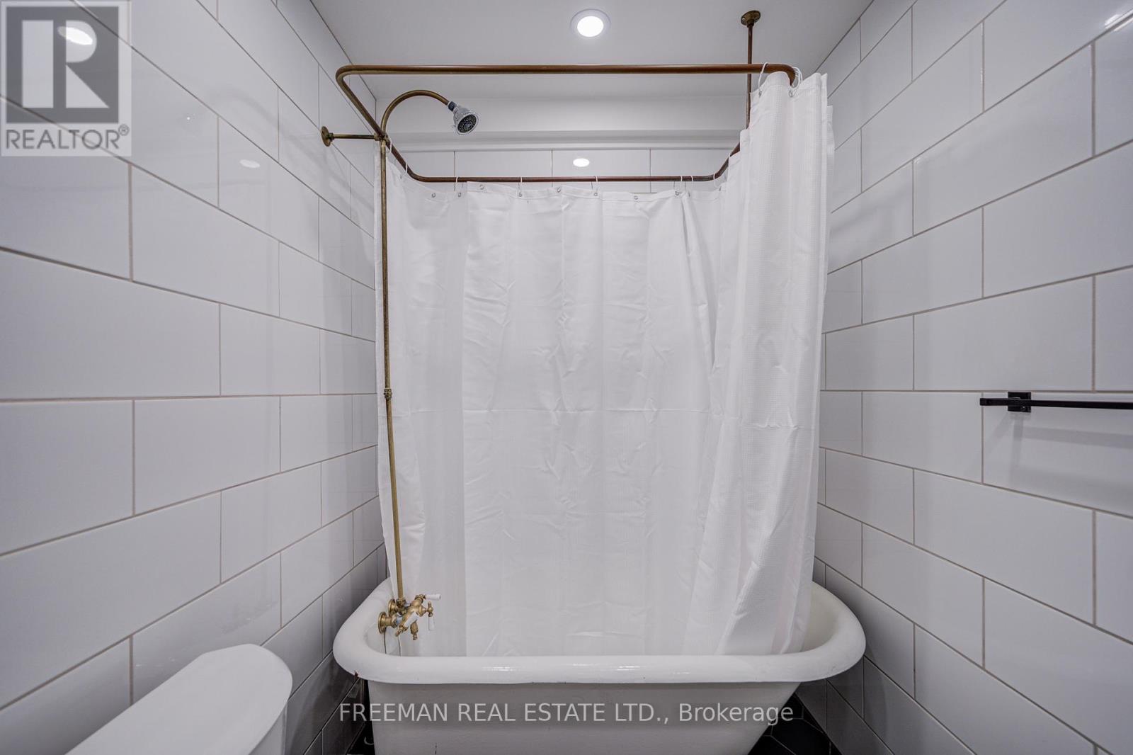 Bsmt - 470 Grace Street, Toronto, Ontario  M6G 3A9 - Photo 34 - C12552718