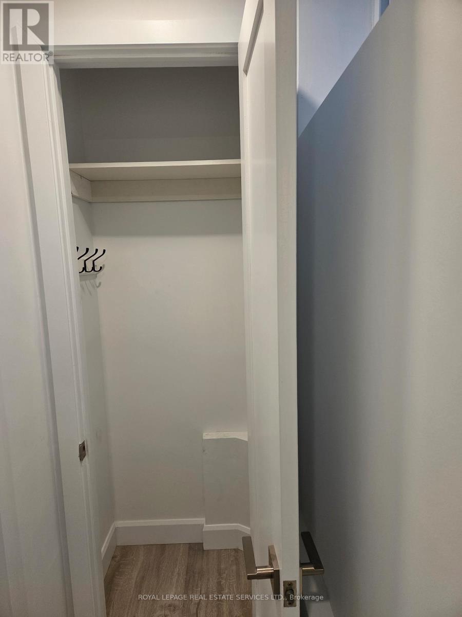 Lower - 126 Lawrence Avenue W, Toronto, Ontario  M5M 1A6 - Photo 4 - C12552746