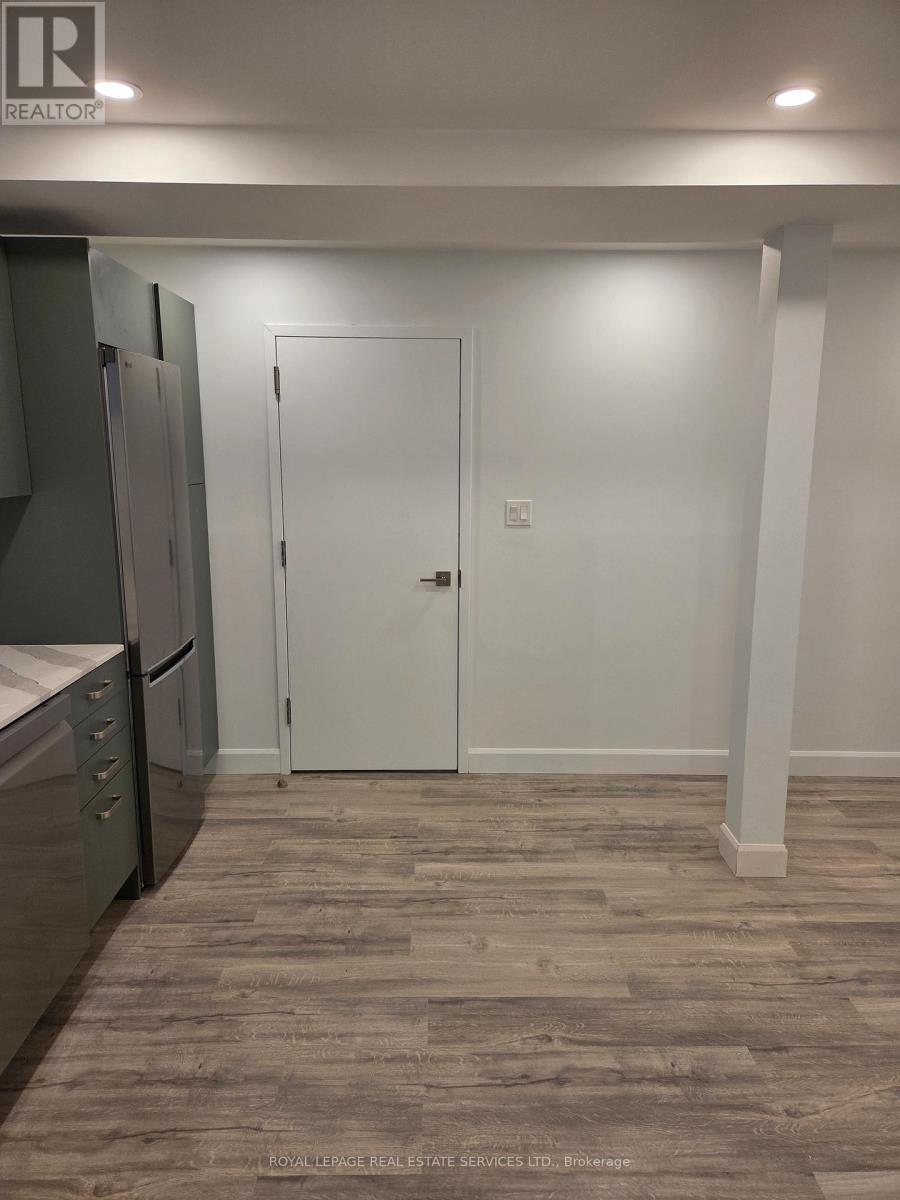 Lower - 126 Lawrence Avenue W, Toronto, Ontario  M5M 1A6 - Photo 6 - C12552746