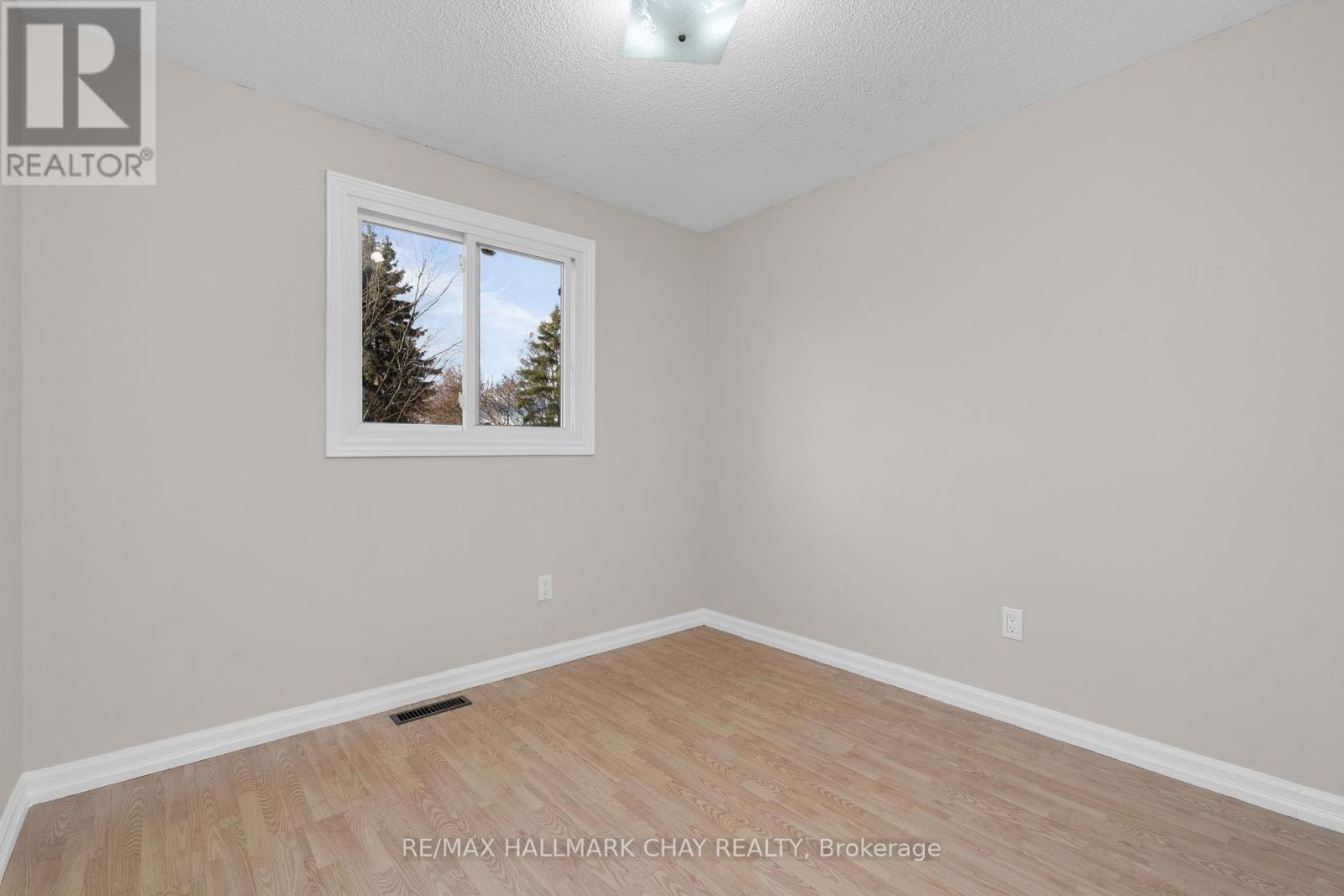 32 Janice Drive, Barrie, Ontario  L4N 5N4 - Photo 24 - S12552712