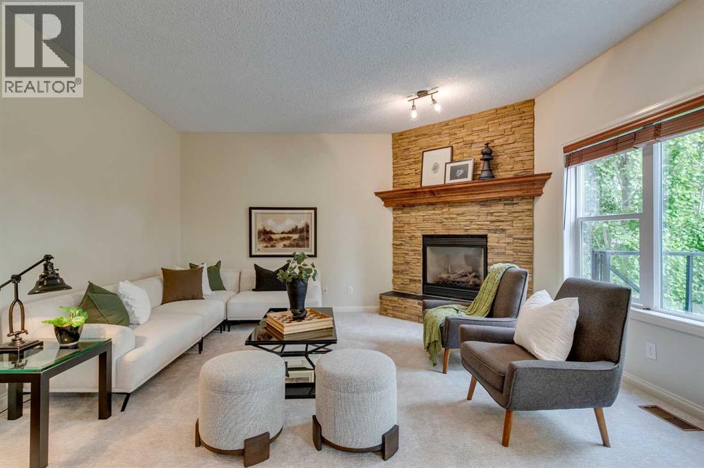 75 Cranridge Heights Se, Calgary, Alberta  T3M 0C1 - Photo 4 - A2232536