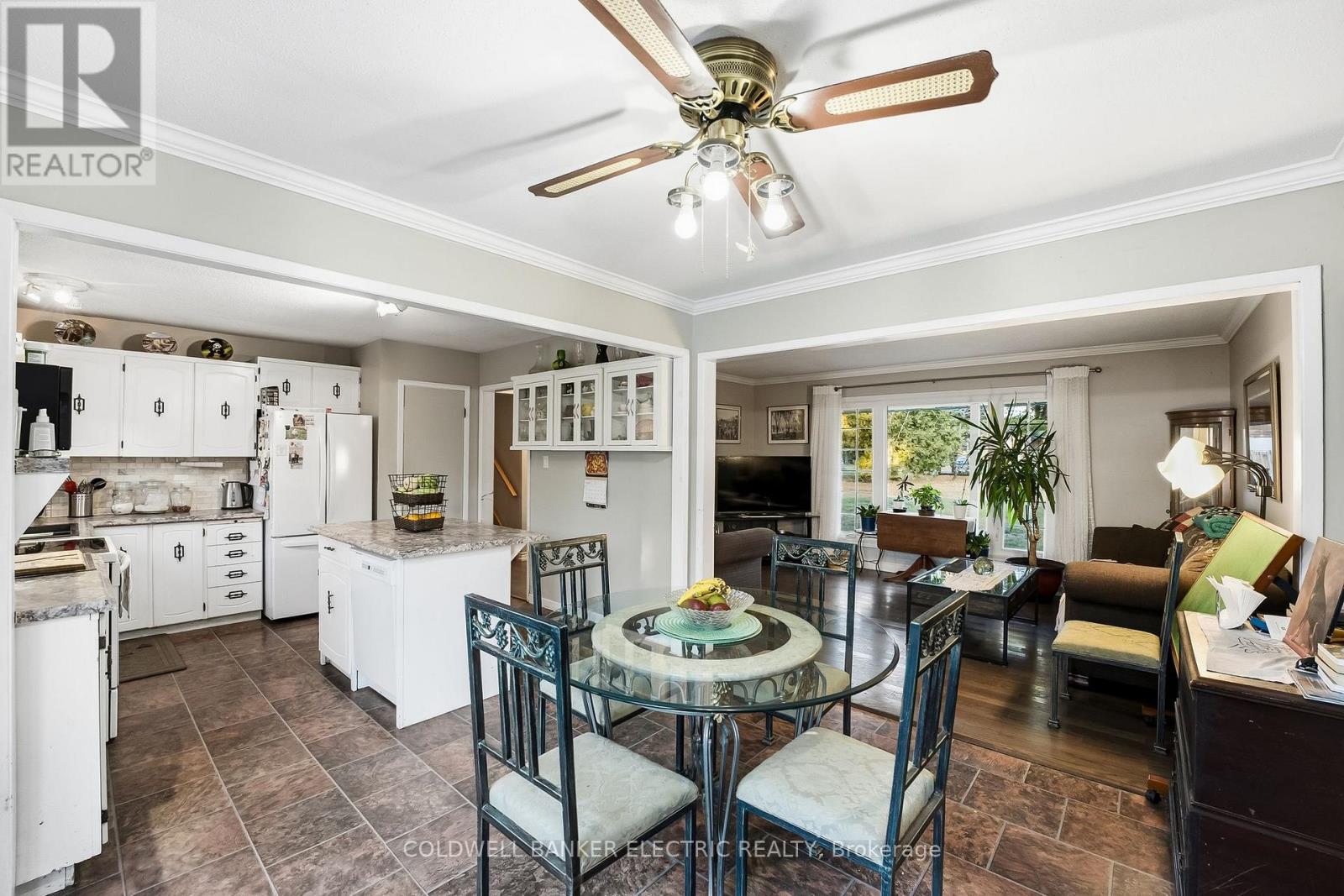 62 Airport Road, Addington Highlands, Ontario  K0H 2G0 - Photo 19 - X12552780