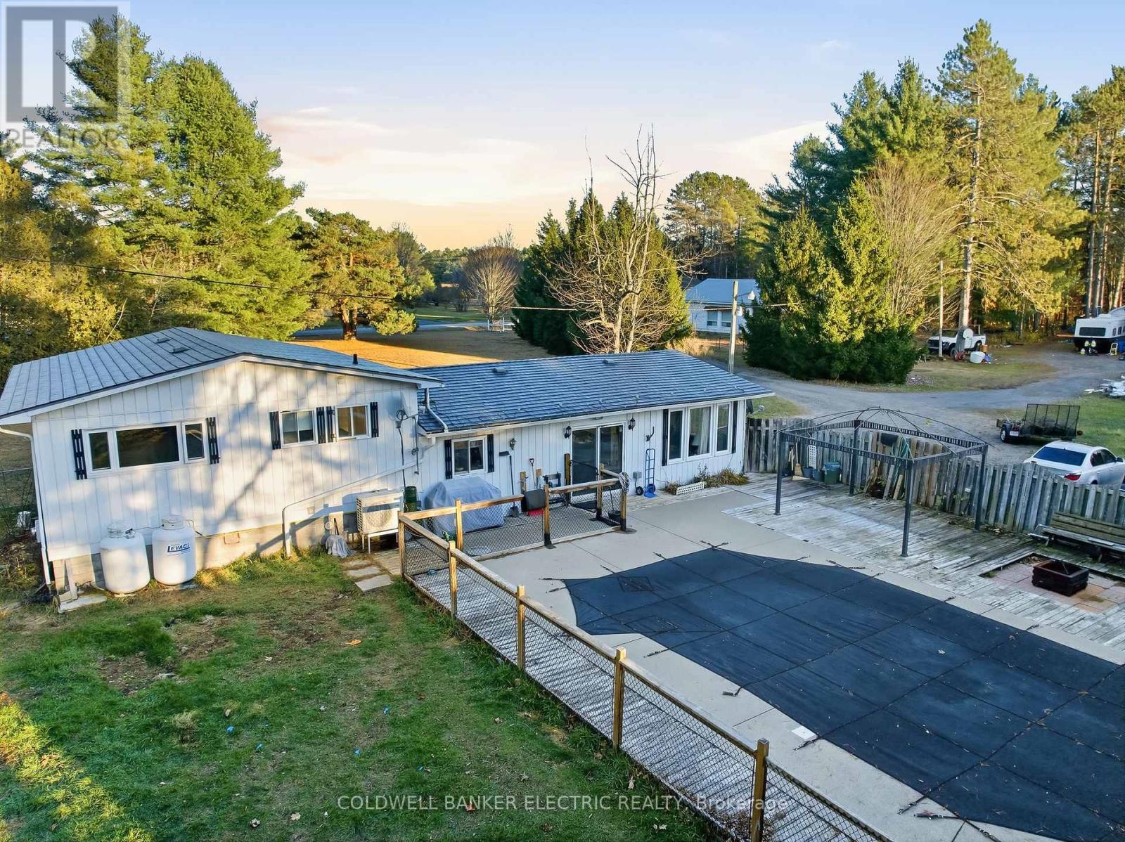 62 Airport Road, Addington Highlands, Ontario  K0H 2G0 - Photo 47 - X12552780