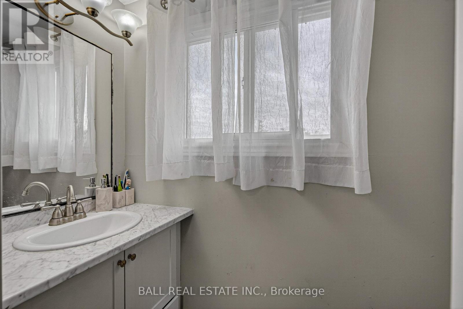 2131 Walker Avenue, Peterborough, Ontario  K9L 1T6 - Photo 10 - X12552928