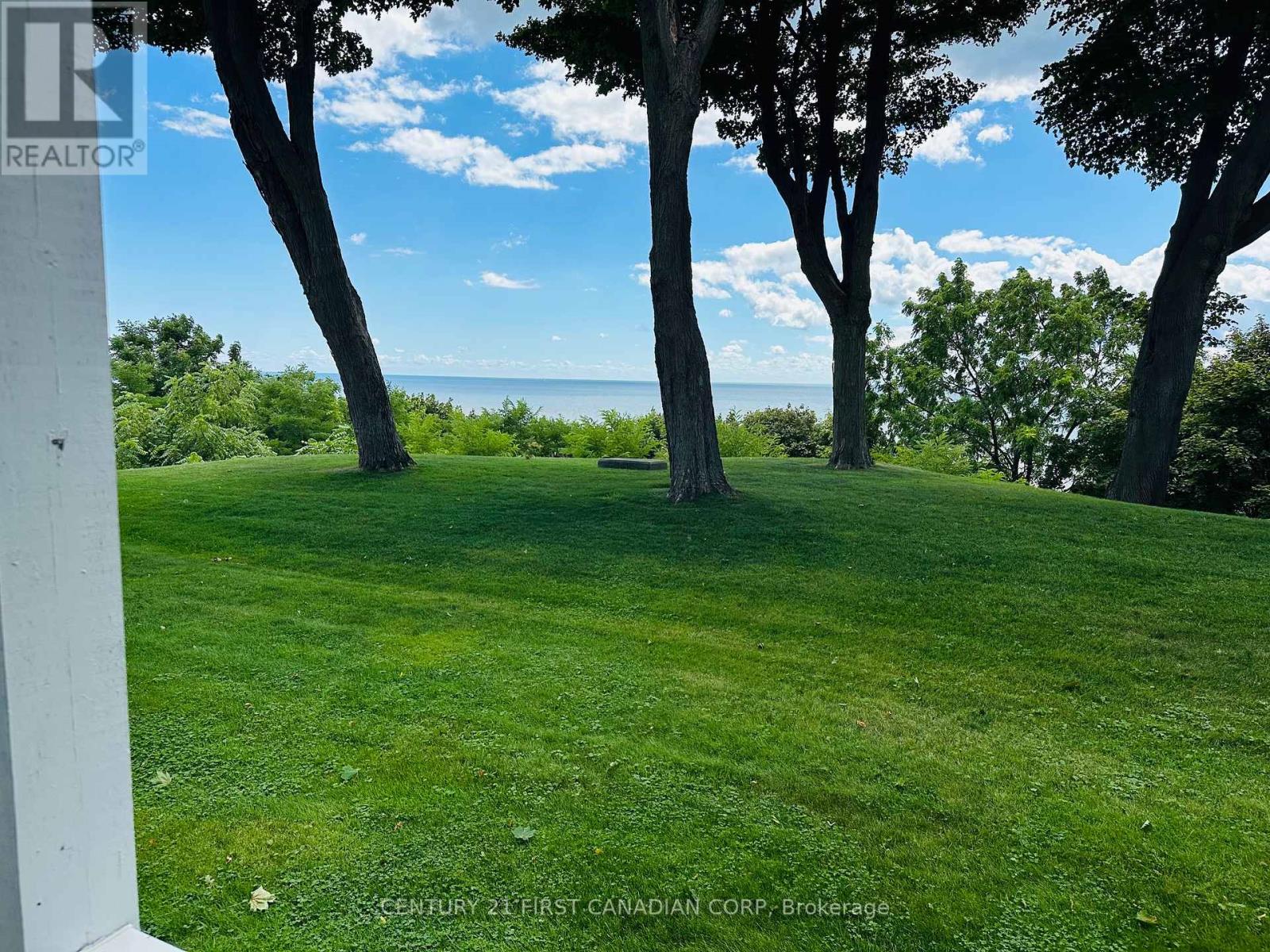 50 - 374 Front Street, Central Elgin, Ontario  N5L 1G1 - Photo 1 - X12552772