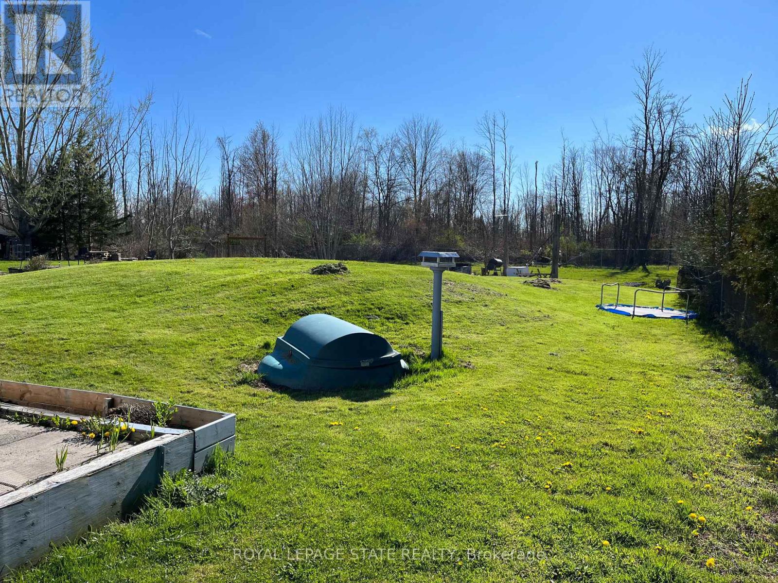 1572 North Shore Drive, Haldimand, Ontario  N0A 1K0 - Photo 9 - X12219553