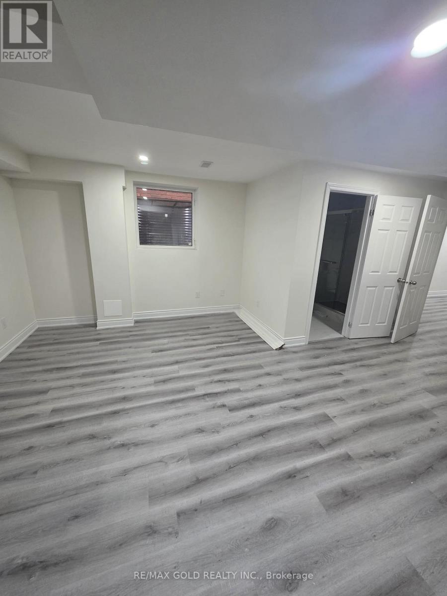 1081 Urell Way, Milton, Ontario  L9T 8V5 - Photo 5 - W12552632