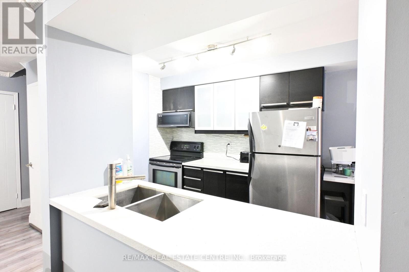 51 - 1484 Torrington Drive, Mississauga, Ontario  L5V 1Y2 - Photo 15 - W12552652