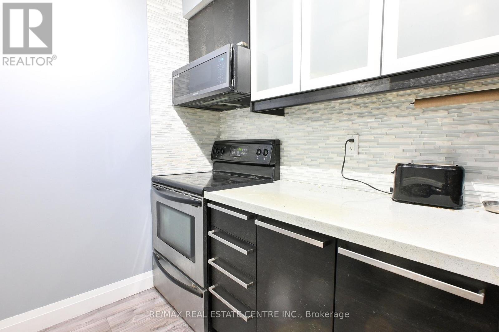 51 - 1484 Torrington Drive, Mississauga, Ontario  L5V 1Y2 - Photo 17 - W12552652