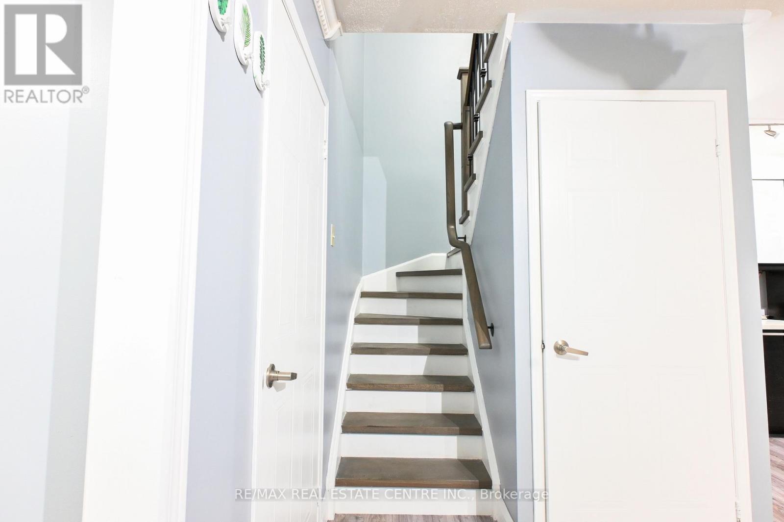 51 - 1484 Torrington Drive, Mississauga, Ontario  L5V 1Y2 - Photo 18 - W12552652