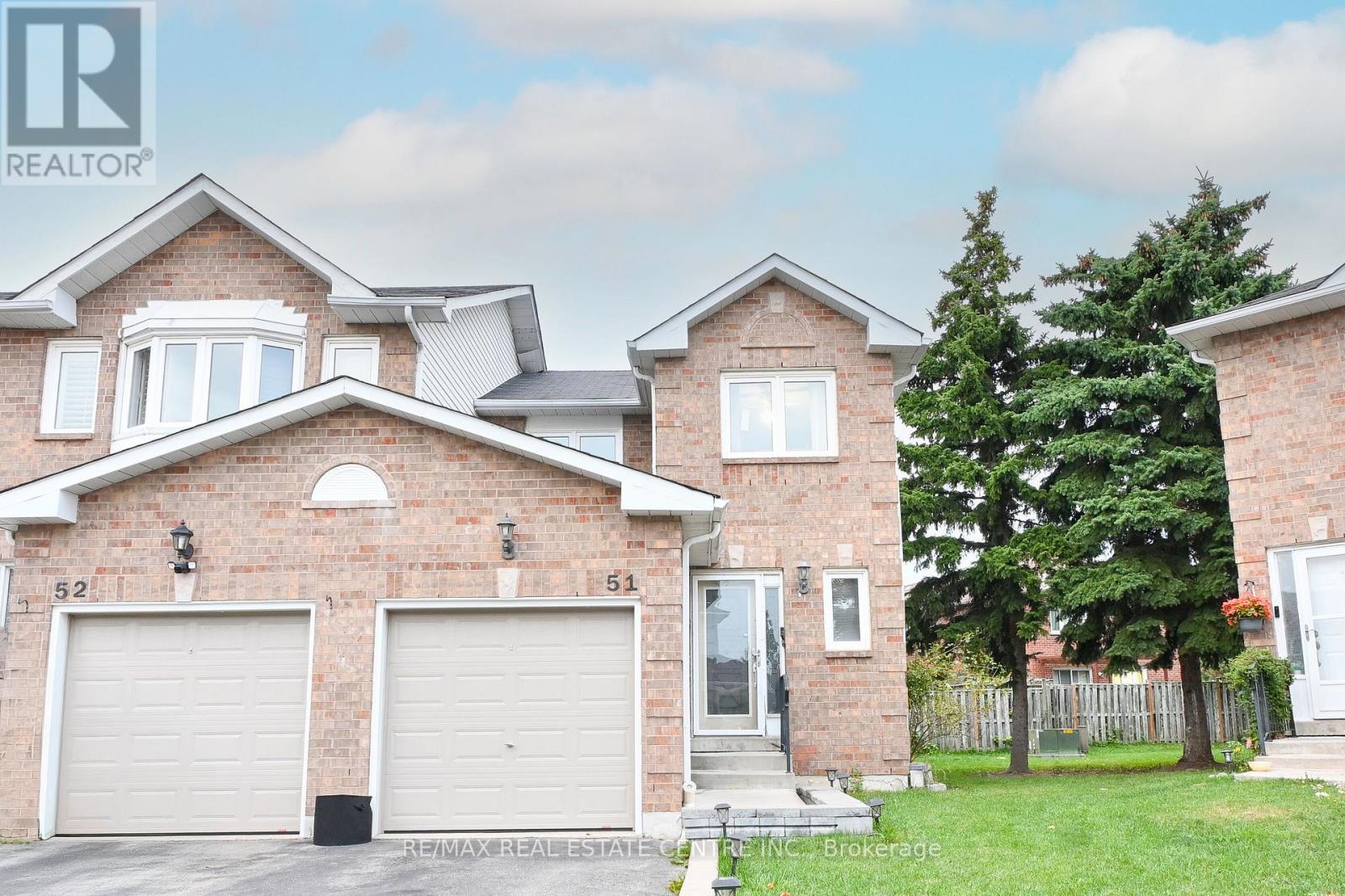 51 - 1484 Torrington Drive, Mississauga, Ontario  L5V 1Y2 - Photo 3 - W12552652