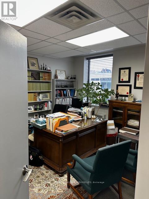 200 - 235 Lakeshore Road E, Oakville, Ontario  L6J 1A7 - Photo 6 - W12552664