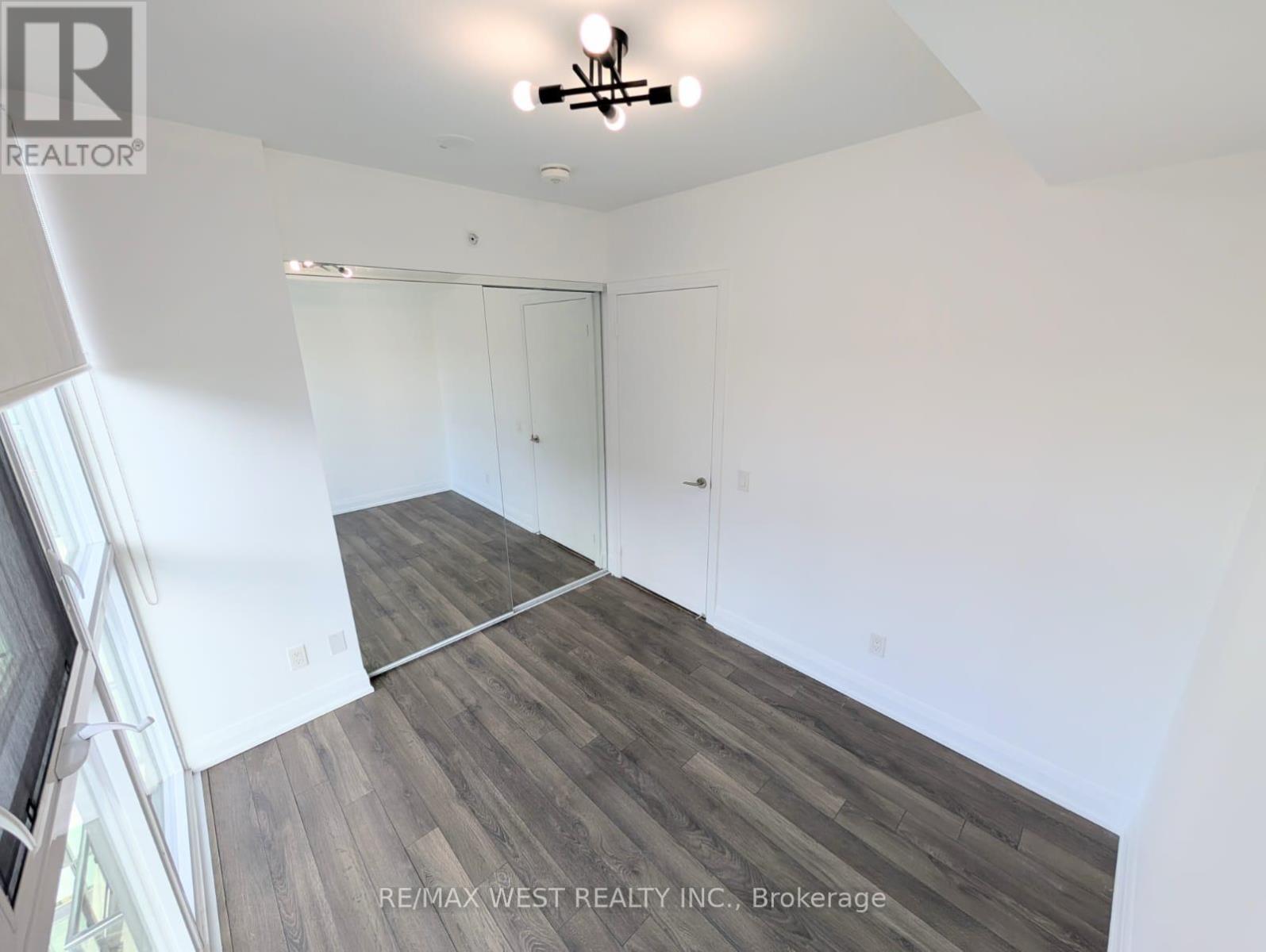 1710 - 1461 Lawrence Avenue, Toronto, Ontario  M6L 0A6 - Photo 15 - W12552686