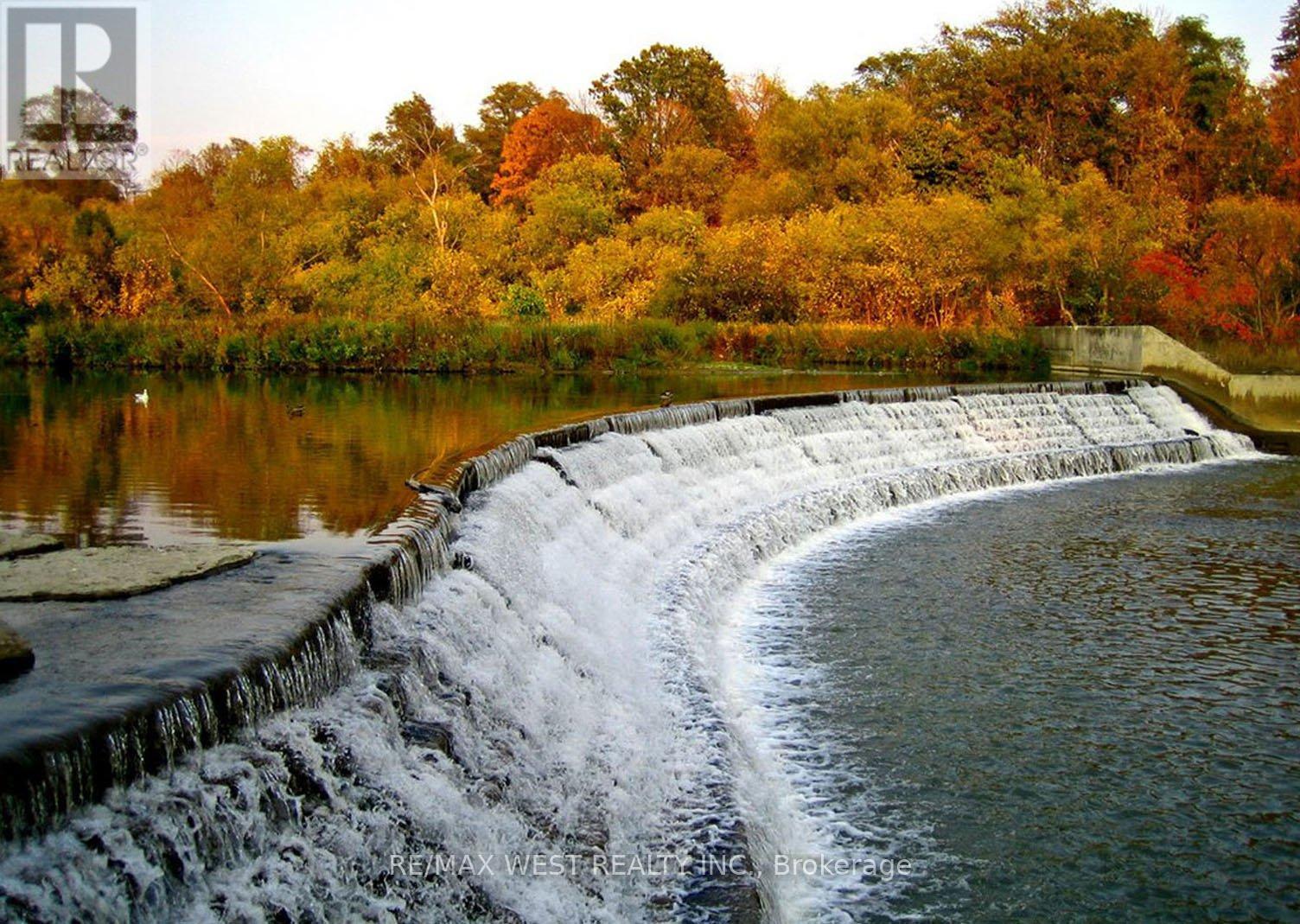 1710 - 1461 Lawrence Avenue, Toronto, Ontario  M6L 0A6 - Photo 21 - W12552686