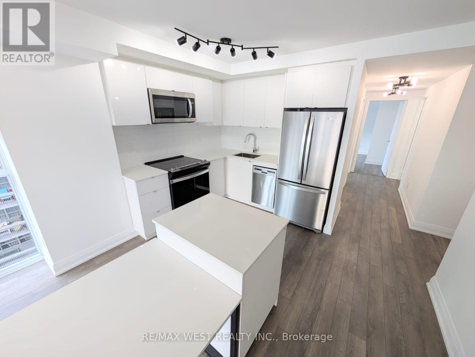 1710 - 1461 Lawrence Avenue, Toronto, Ontario  M6L 0A6 - Photo 5 - W12552686