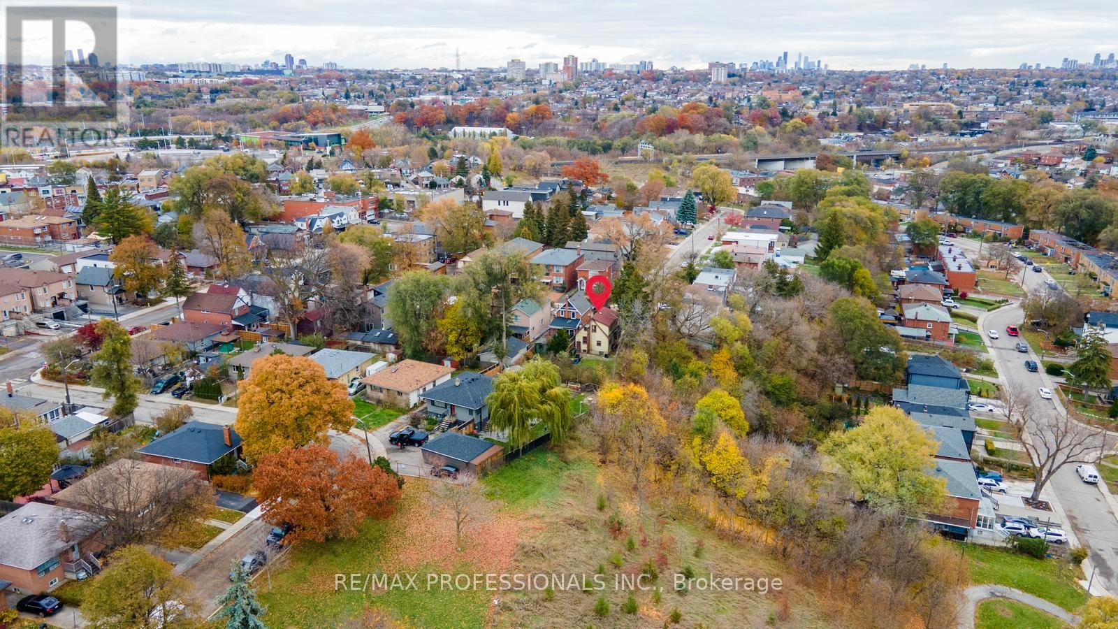 16 Cliff Street, Toronto, Ontario  M6N 4L6 - Photo 25 - W12552696