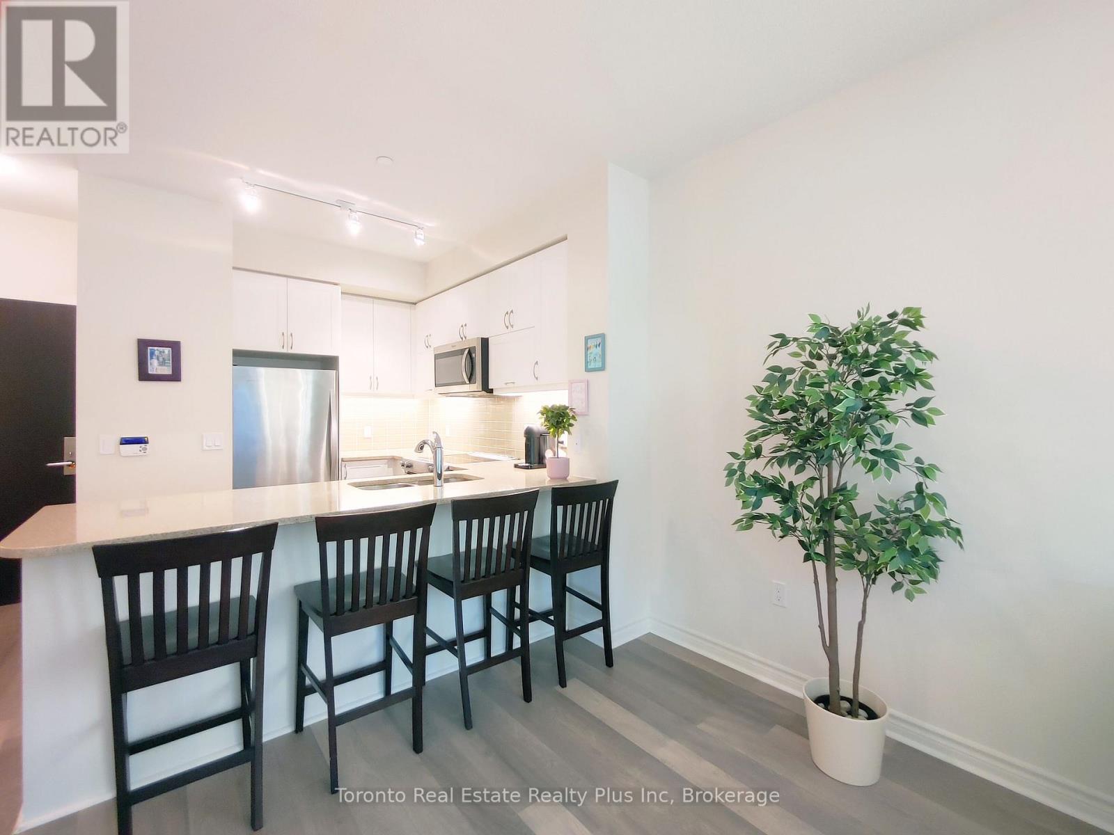 403 - 39 Annie Craig Drive, Toronto, Ontario  M8V 0H1 - Photo 9 - W12552720