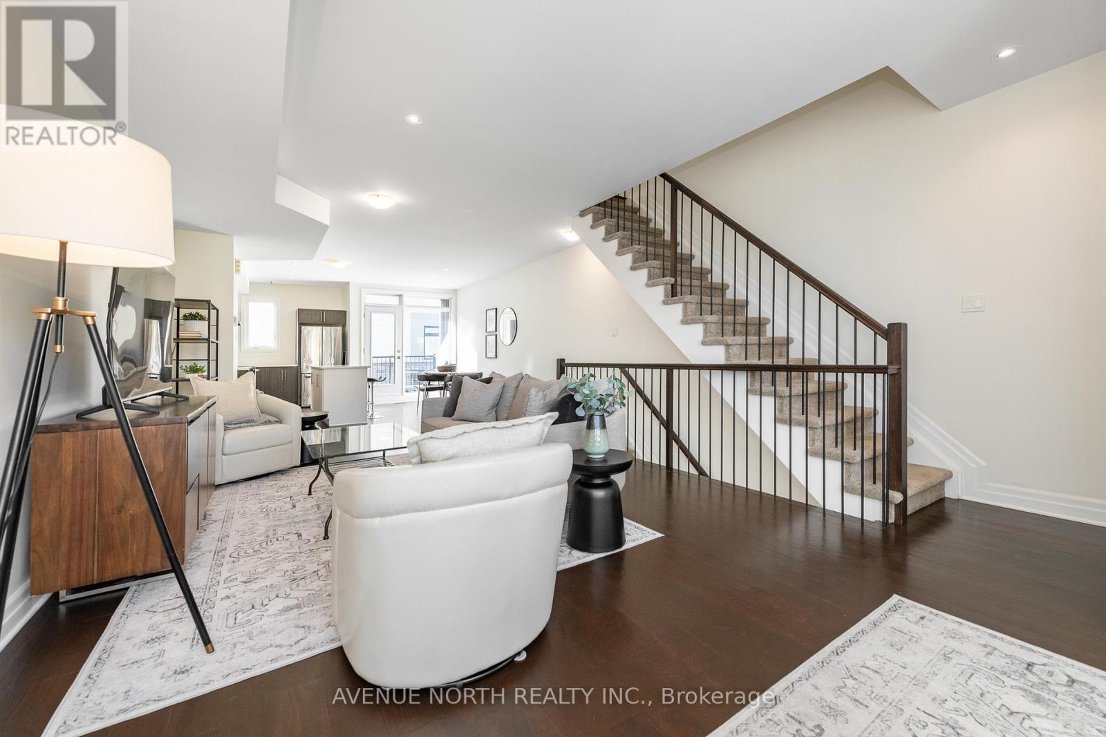 938 Woodroffe Avenue, Ottawa, Ontario K2A 3R7 - Photo 12 - X12552848