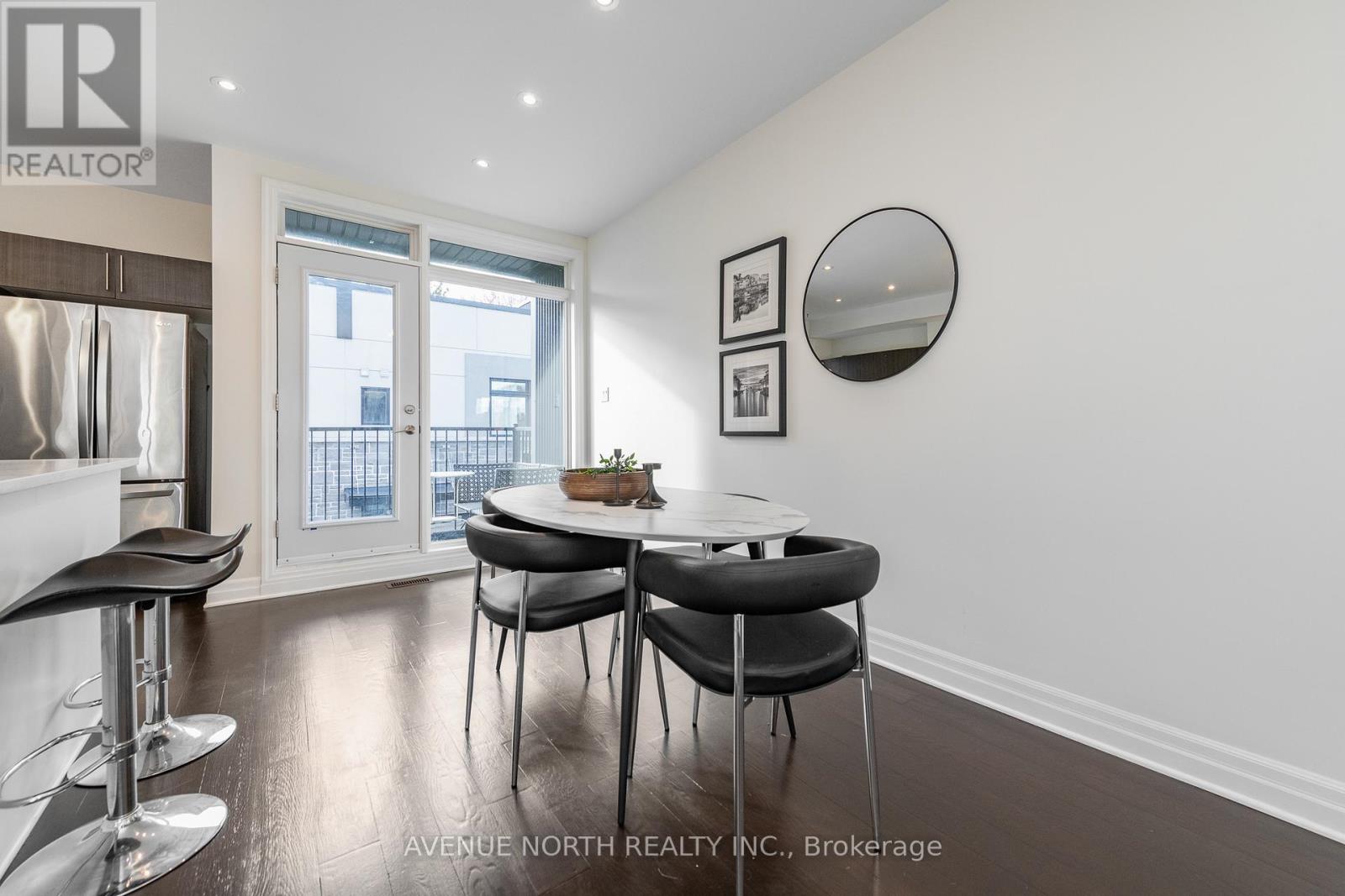 938 Woodroffe Avenue, Ottawa, Ontario K2A 3R7 - Photo 24 - X12552848