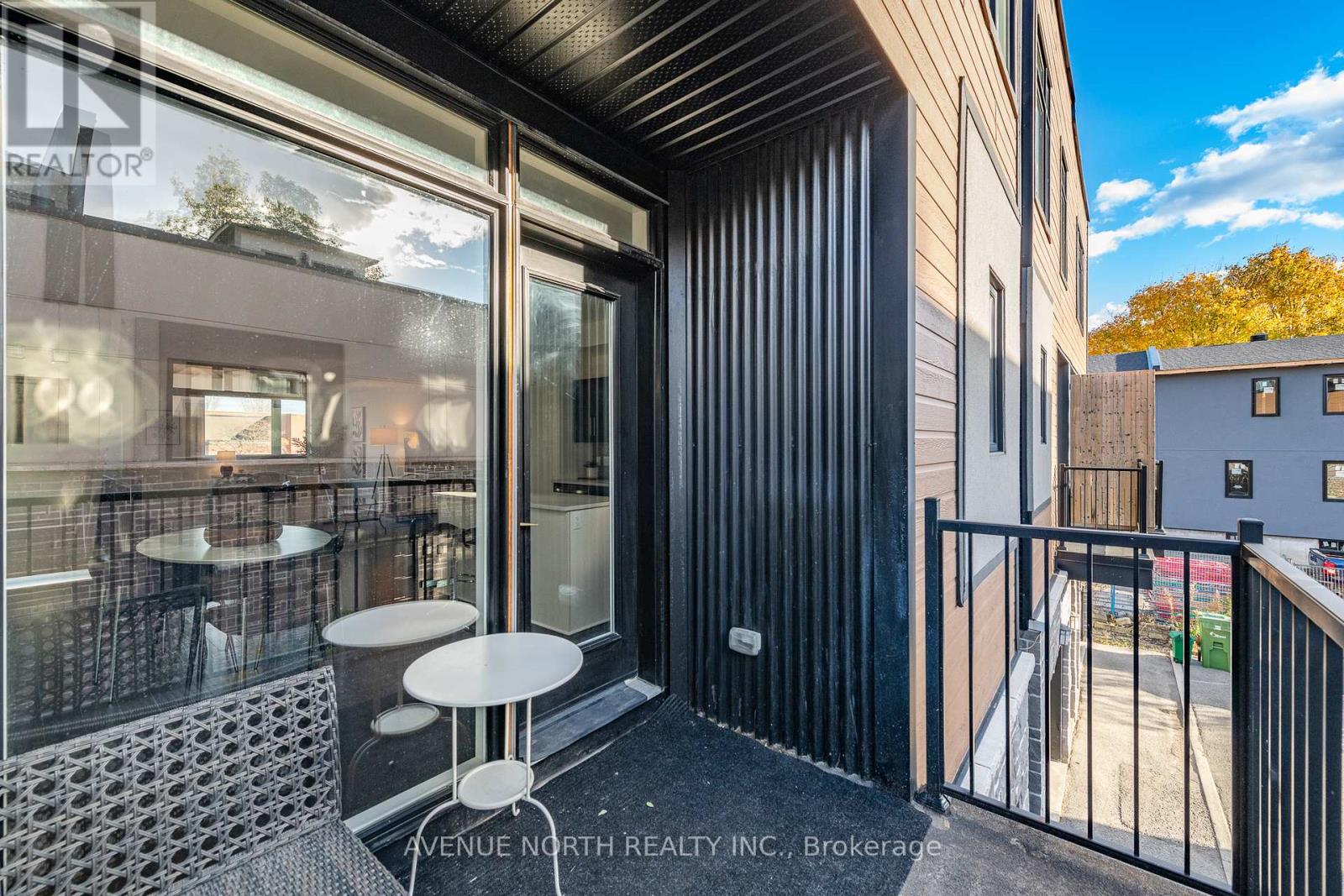 938 Woodroffe Avenue, Ottawa, Ontario K2A 3R7 - Photo 41 - X12552848