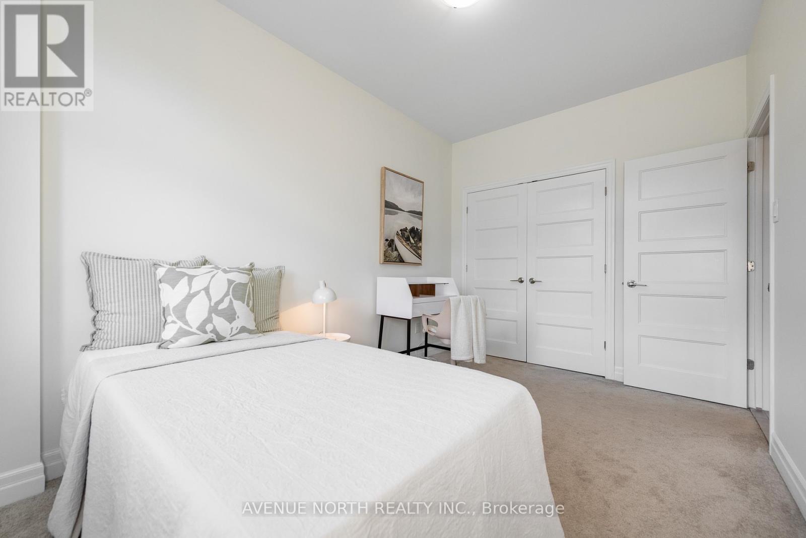 938 Woodroffe Avenue, Ottawa, Ontario K2A 3R7 - Photo 8 - X12552848