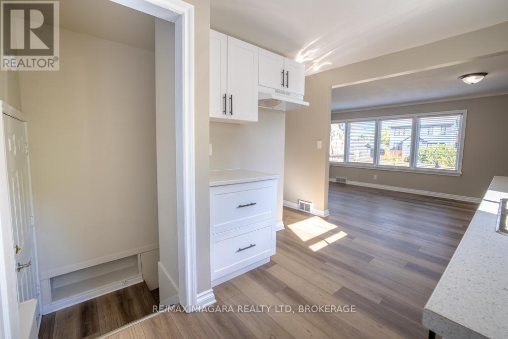 324 Linwell Road, St. Catharines, Ontario  L2N 1T4 - Photo 11 - X12552762