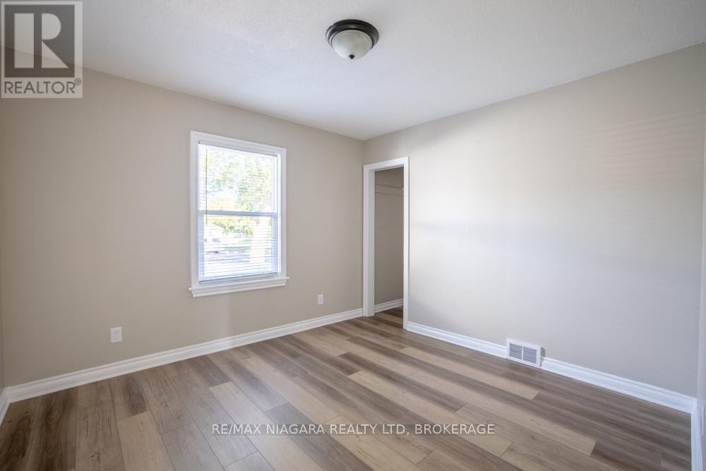 324 Linwell Road, St. Catharines, Ontario  L2N 1T4 - Photo 13 - X12552762