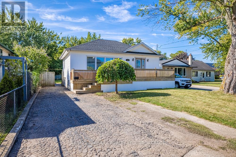 324 Linwell Road, St. Catharines, Ontario  L2N 1T4 - Photo 2 - X12552762