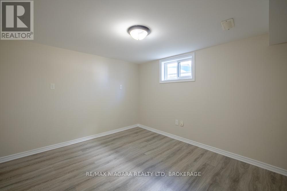 324 Linwell Road, St. Catharines, Ontario  L2N 1T4 - Photo 21 - X12552762