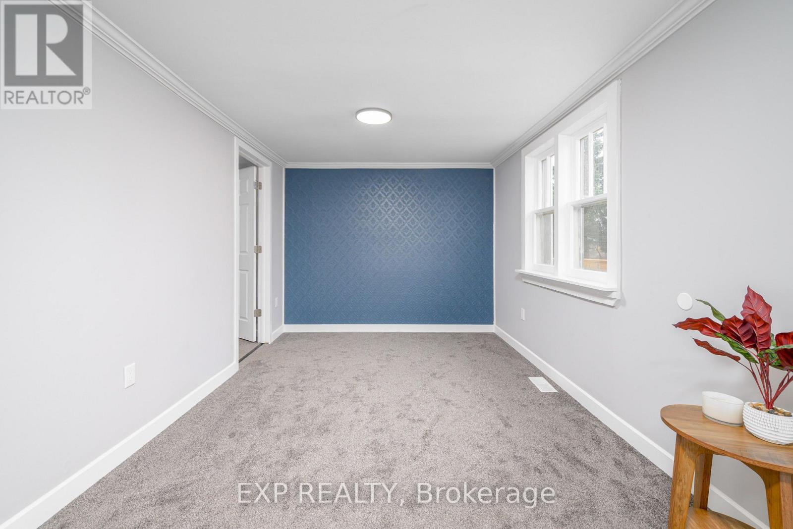 46 Young Street, Hastings Highlands, Ontario  K0L 2S0 - Photo 5 - X12552682