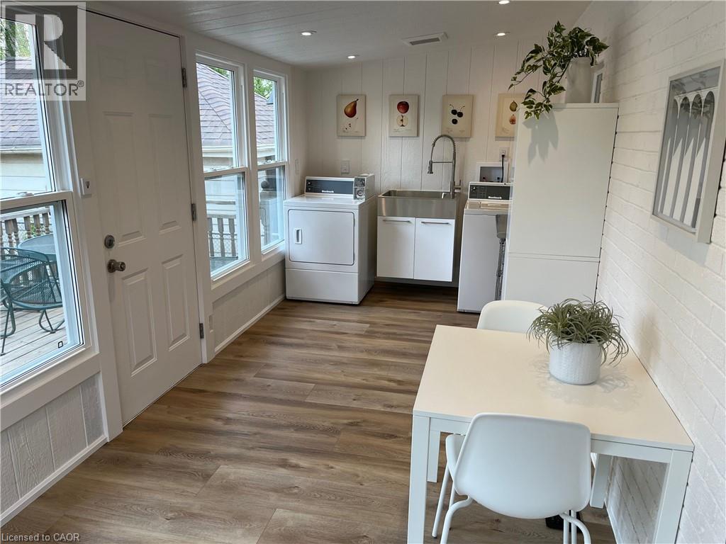 179 Paradise Road N Unit# Basement, Hamilton, Ontario  L8S 3T2 - Photo 2 - 40786914