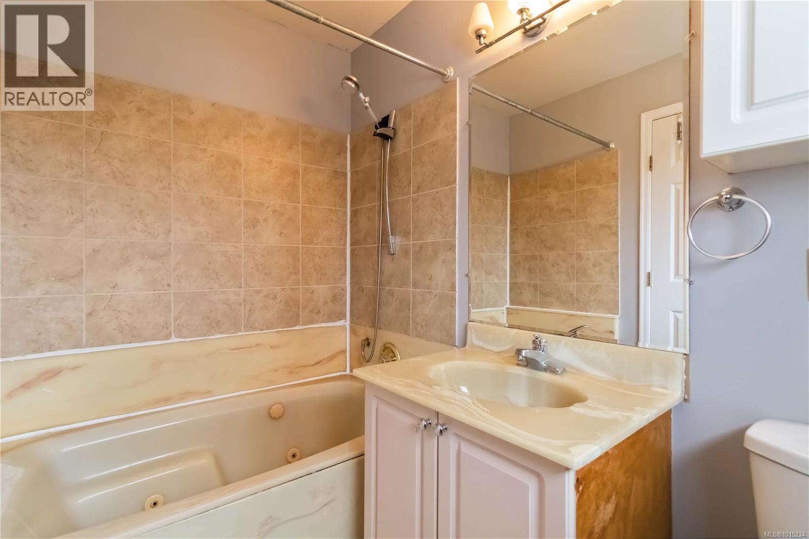 2344 Ocean Ave, Sidney, British Columbia  V8L 4V9 - Photo 15 - 1015234