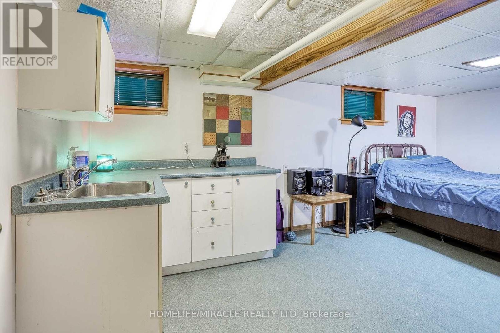 50 Amiens Road, Toronto, Ontario  M1E 3S8 - Photo 3 - E12402341