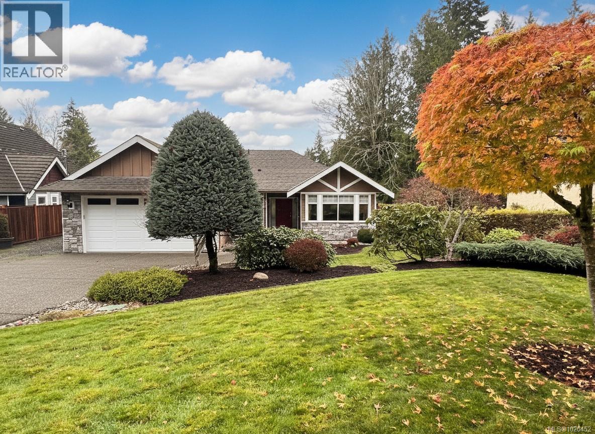 345 Dorset Rd, Qualicum Beach, British Columbia