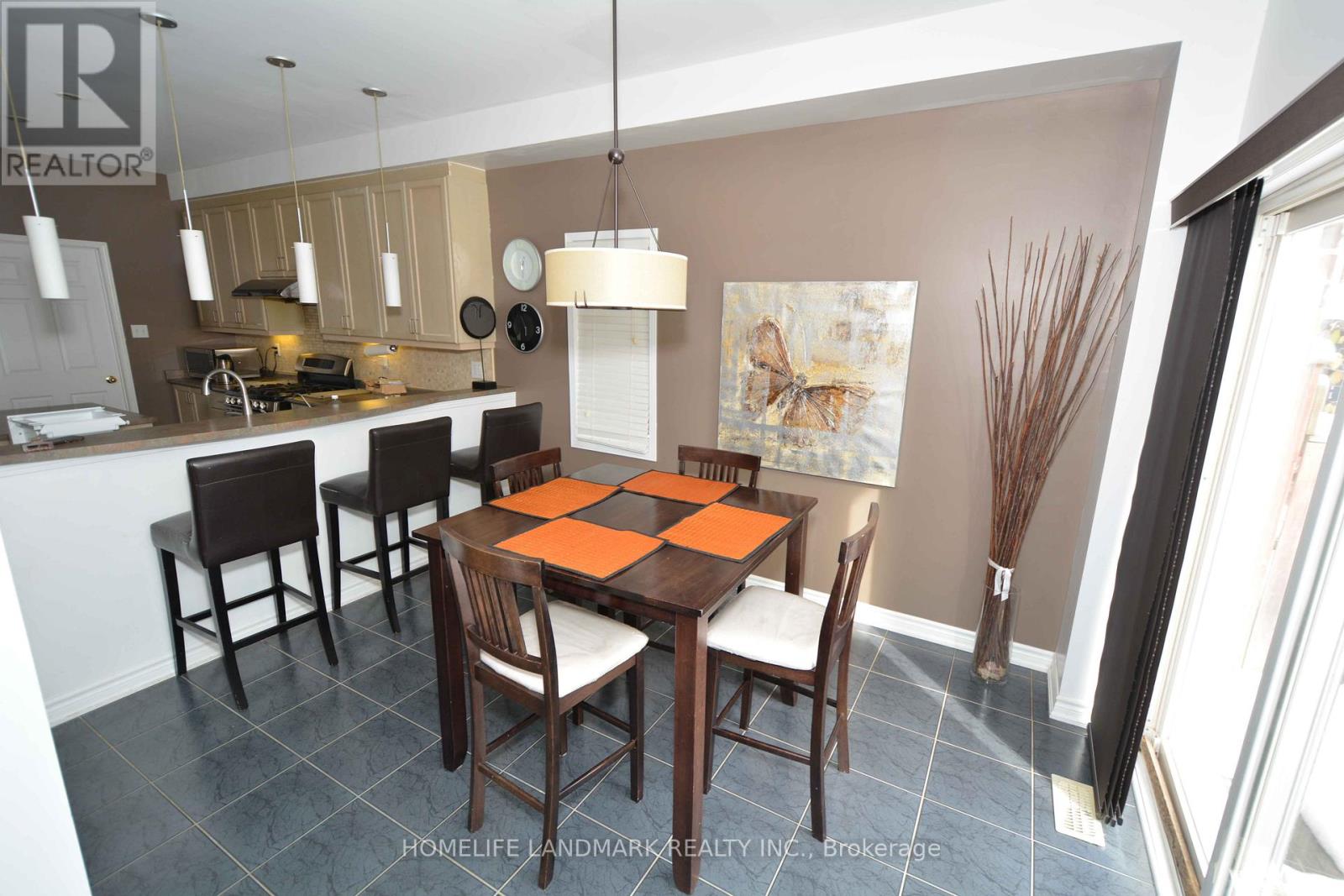 4825 Fulwell Road, Mississauga, Ontario  L5M 7J8 - Photo 5 - W12552186