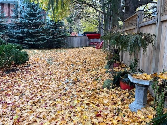 20 Lorupe Court, Hamilton, Ontario L9G 0C8 - Photo 44 - X12440232