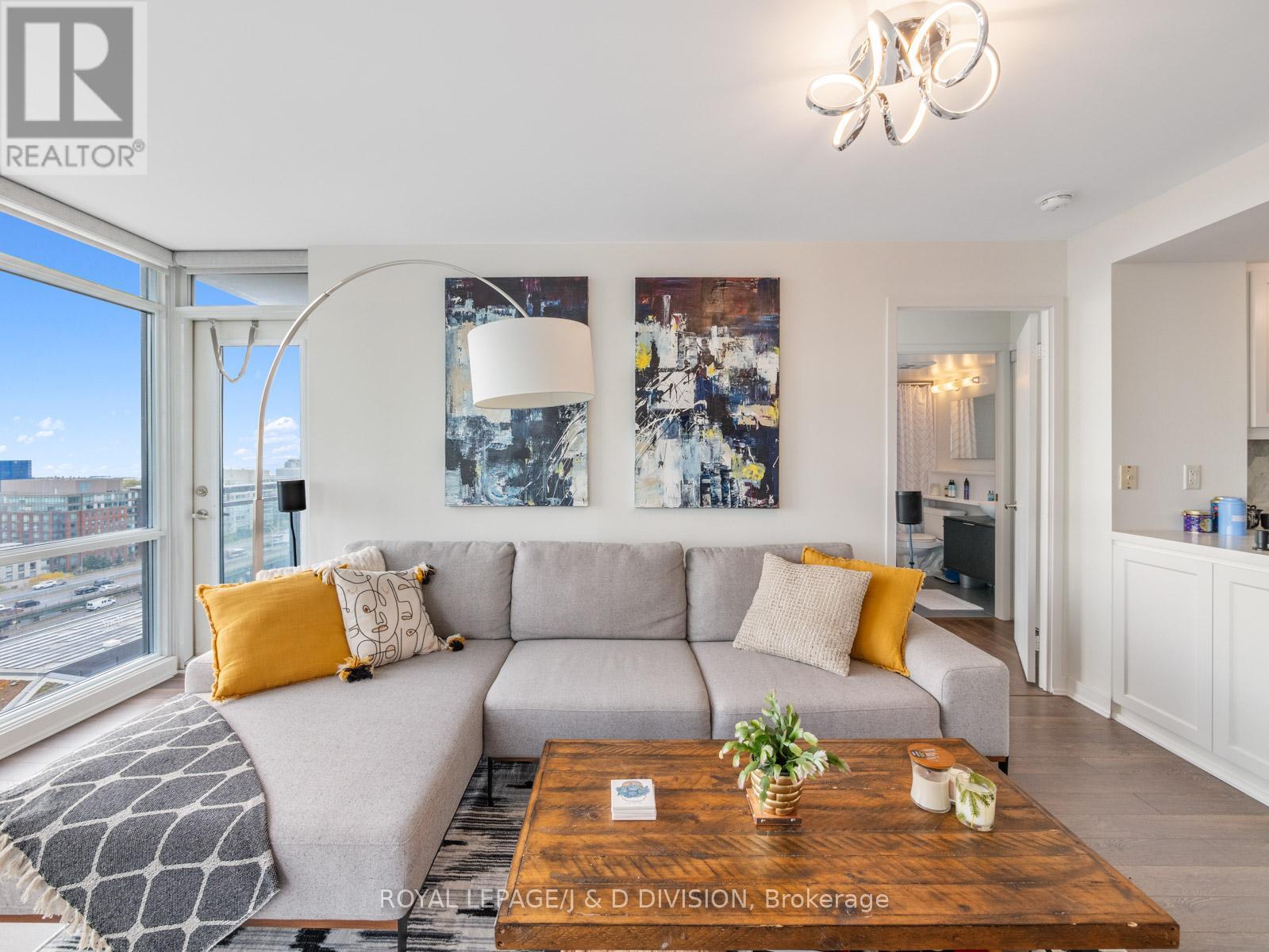 1812 - 15 Fort York Boulevard, Toronto, Ontario  M5V 3Y4 - Photo 11 - C12552782