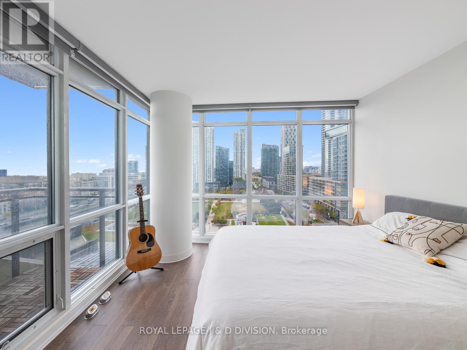 1812 - 15 Fort York Boulevard, Toronto, Ontario  M5V 3Y4 - Photo 15 - C12552782