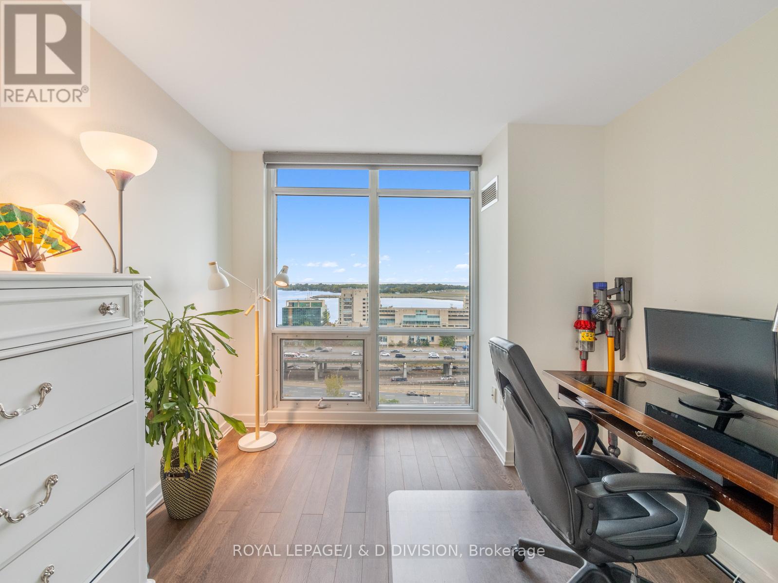 1812 - 15 Fort York Boulevard, Toronto, Ontario  M5V 3Y4 - Photo 19 - C12552782