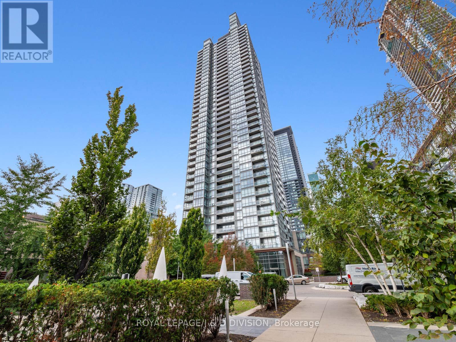 1812 - 15 Fort York Boulevard, Toronto, Ontario  M5V 3Y4 - Photo 2 - C12552782