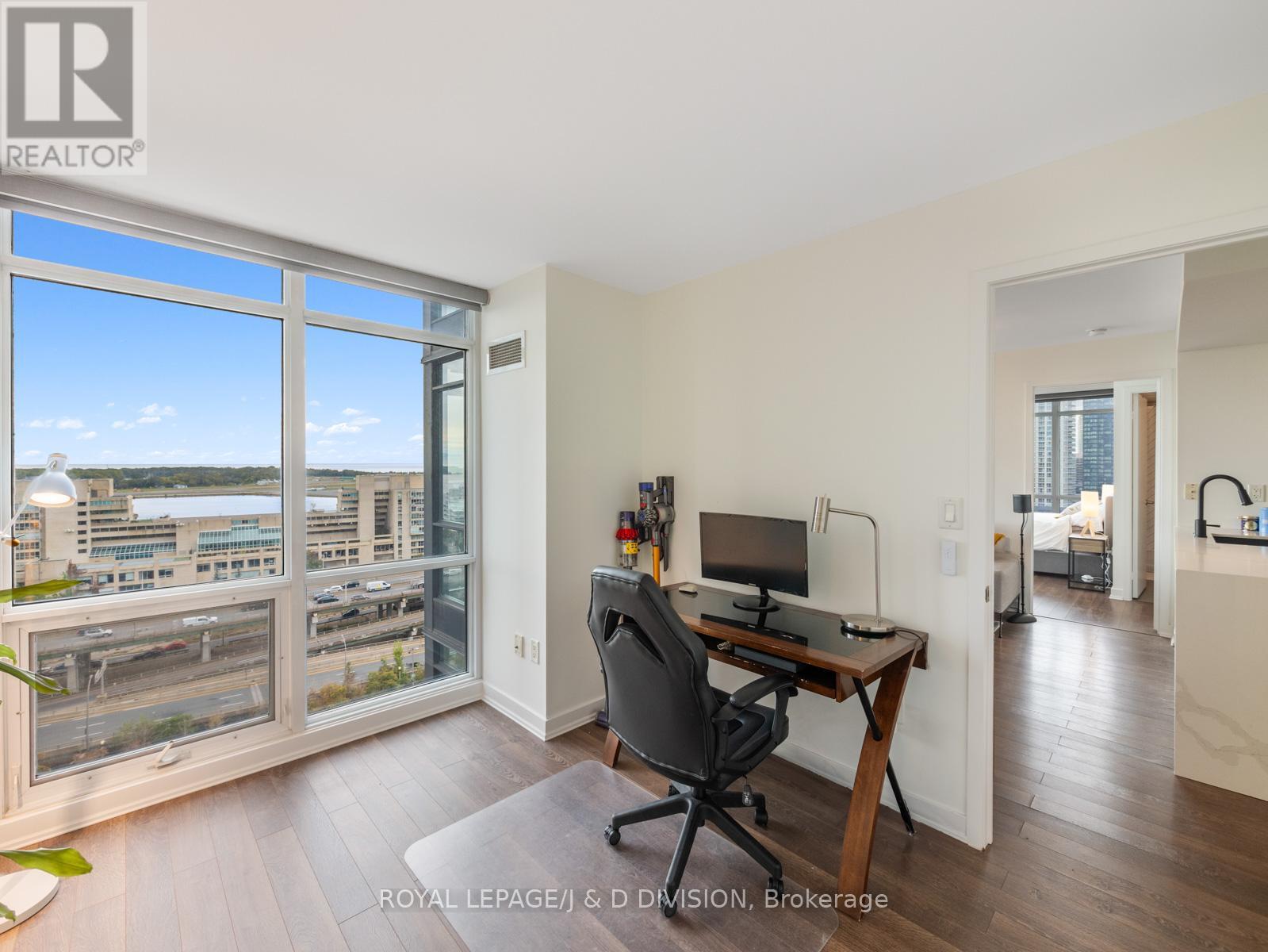 1812 - 15 Fort York Boulevard, Toronto, Ontario  M5V 3Y4 - Photo 20 - C12552782