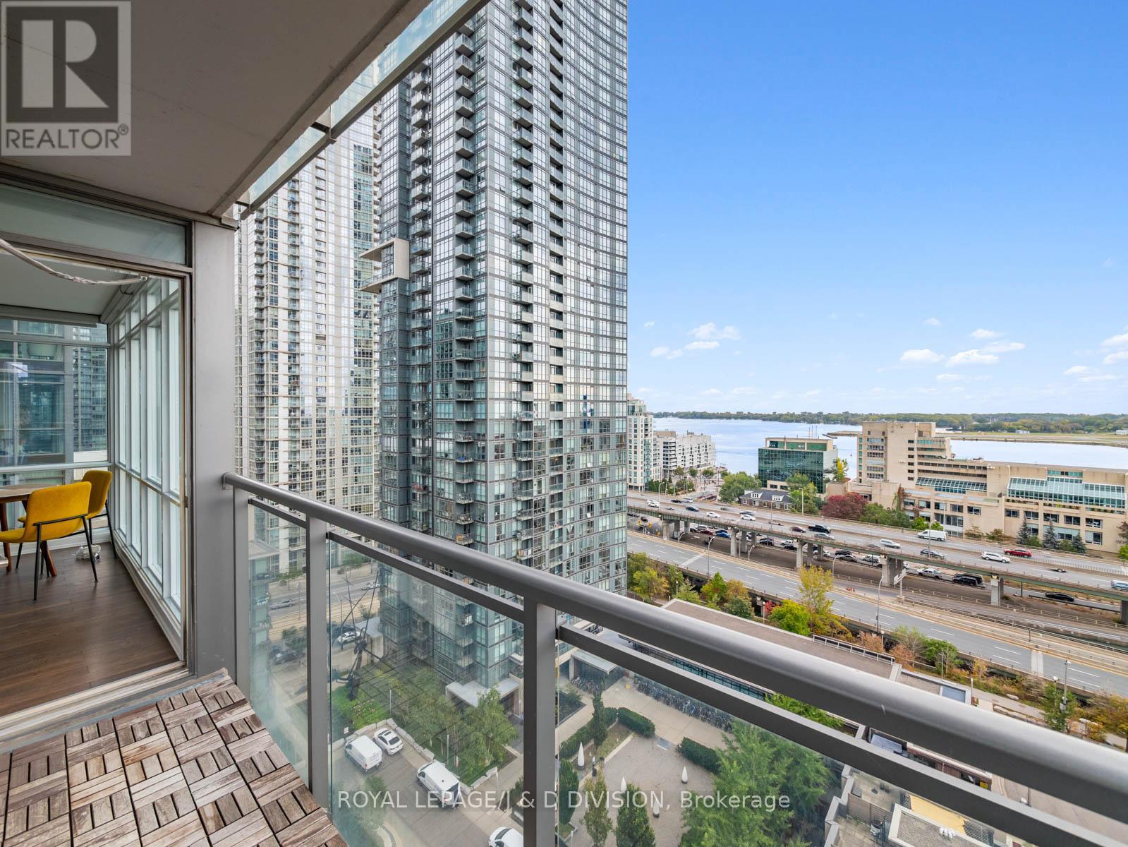 1812 - 15 Fort York Boulevard, Toronto, Ontario  M5V 3Y4 - Photo 24 - C12552782