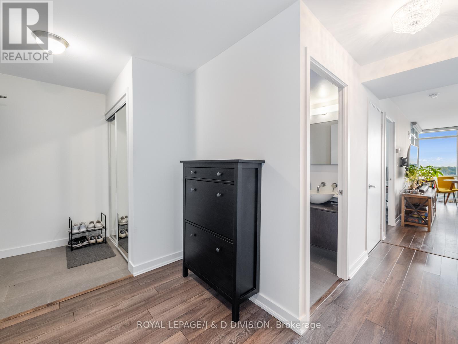 1812 - 15 Fort York Boulevard, Toronto, Ontario  M5V 3Y4 - Photo 5 - C12552782