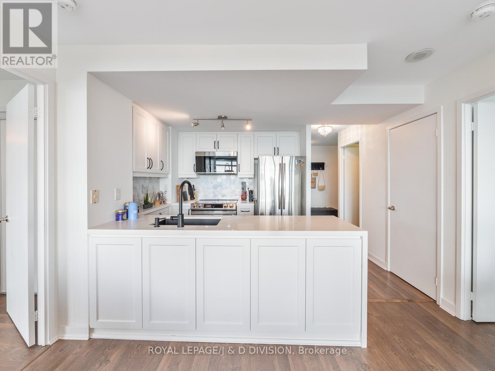 1812 - 15 Fort York Boulevard, Toronto, Ontario  M5V 3Y4 - Photo 9 - C12552782