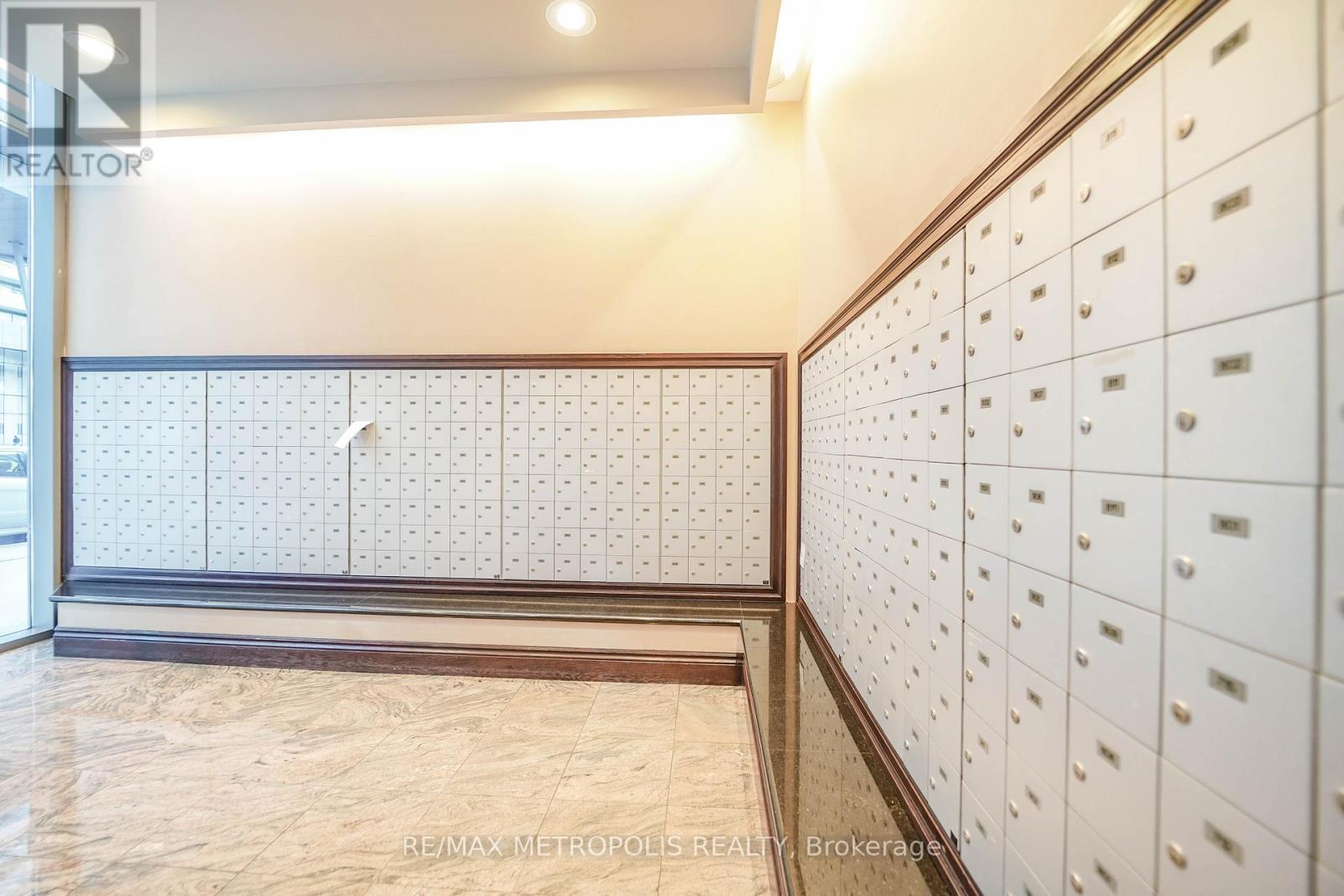 3602 - 30 Grand Trunk Crescent, Toronto, Ontario  M5J 3A4 - Photo 12 - C12552852